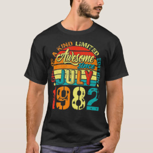 Awesome Since July 1982 40 Years Old 40th Birthday T-Shirt