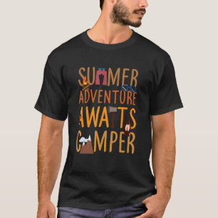 Awesome Summer Adventure Awaits Camper Camping Des T-Shirt