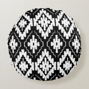 Aztec Black-White: Vintage Ethnic Print. Round Cushion