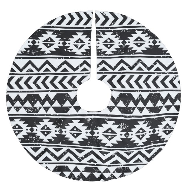 Aztec tribal: grunge white pattern. brushed polyester tree skirt (Front)