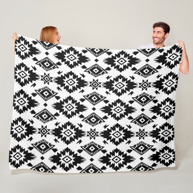 Aztec Western Pattern Fleece Blanket (In Situ)
