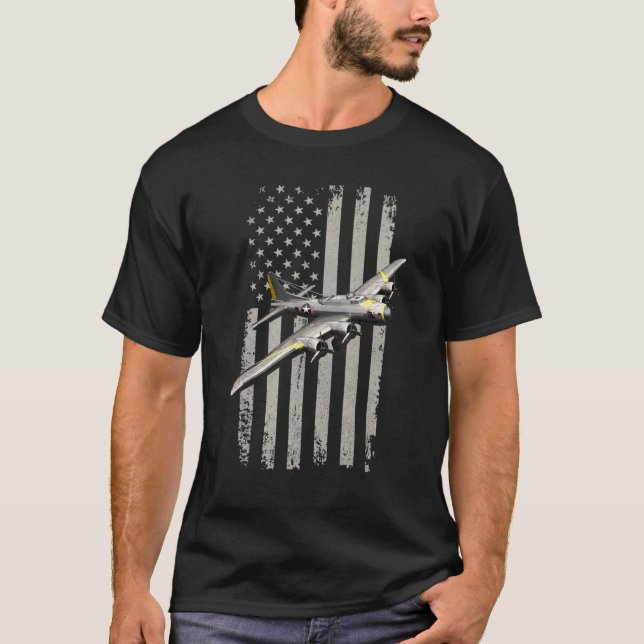 B17 Bomber Ww2 Plane Aircraft Usa Flag Veteran Pil T-Shirt (Front)