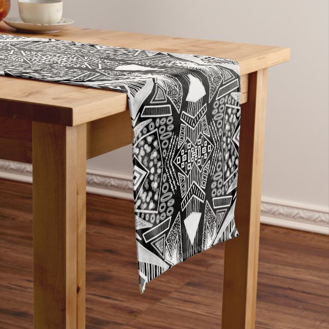 B And W Runway Fashion Inspired Pattern Short Table Runner (In Situ)