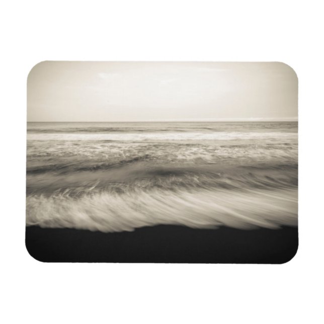 B&W seascape, Hawaii Magnet (Horizontal)