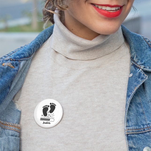 Baby Loading 6 Cm Round Badge (Creator Uploaded)