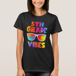 Back To School 5th Grade Vibes  First Day Teacher  T-Shirt