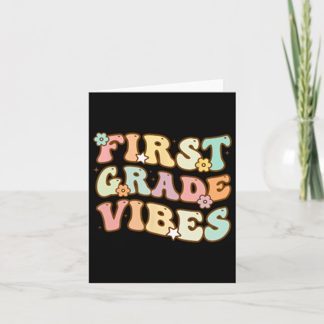Back To School First Grade Vibes Retro Teacher Wom Card (Front)