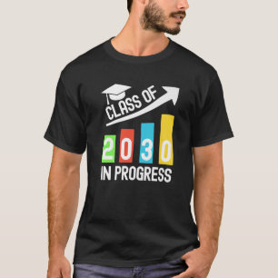 Back To School Senior Class Of 2030 Grow With Me T-Shirt