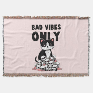 Bad Vibes Only – Cat & Skulls Throw Blanket