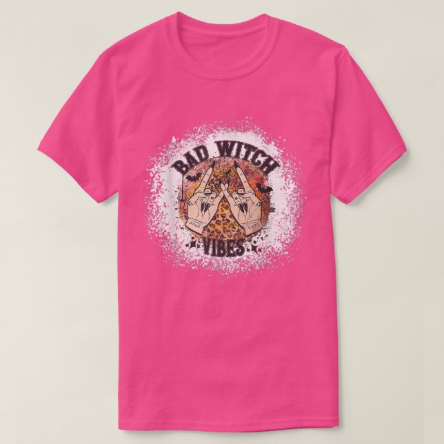 Bad Witch Vibes Leopard with Bat Lover funny hallo T-Shirt (Design Front)