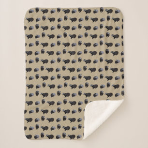 Badger Frenzy Sherpa Blanket (Beige)