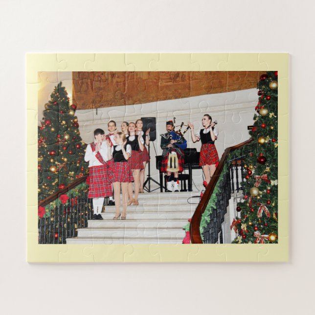 Bagpiper and entertainers jigsaw puzzle (Horizontal)