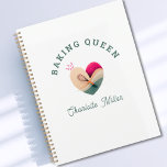 Baking Queen - Heart - Custom Planner<br><div class="desc">Custom Baking Queen - Heart Planner with your Initial, Name or Text. Celebrate creativity in the kitchen with this charming Baking Queen personalized notebook. Designed for passionate home bakers, pastry lovers, and anyone who rules the oven with heart and flair. The glossy black cover features a playful pink crown and...</div>