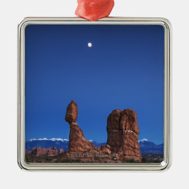 Balanced Rock Metal Tree Decoration (Front)