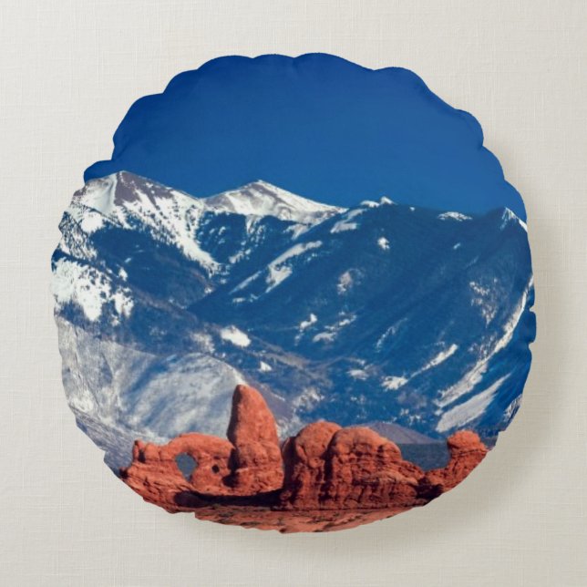 Balanced Rock Trail Round Cushion (Front)