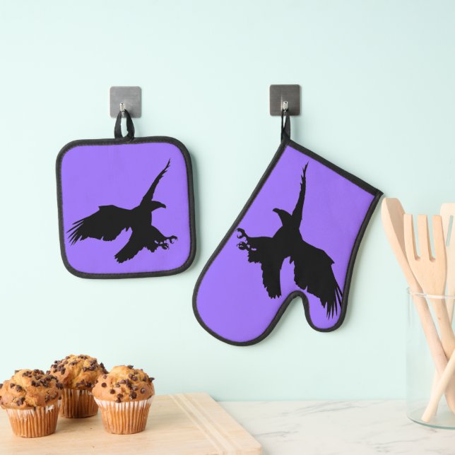 Bald Eagle Attack Oven Mitt & Pot Holder Set (Insitu(Hanging))