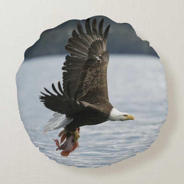 Bald Eagle Fish Retrieval Round Cushion (Back)