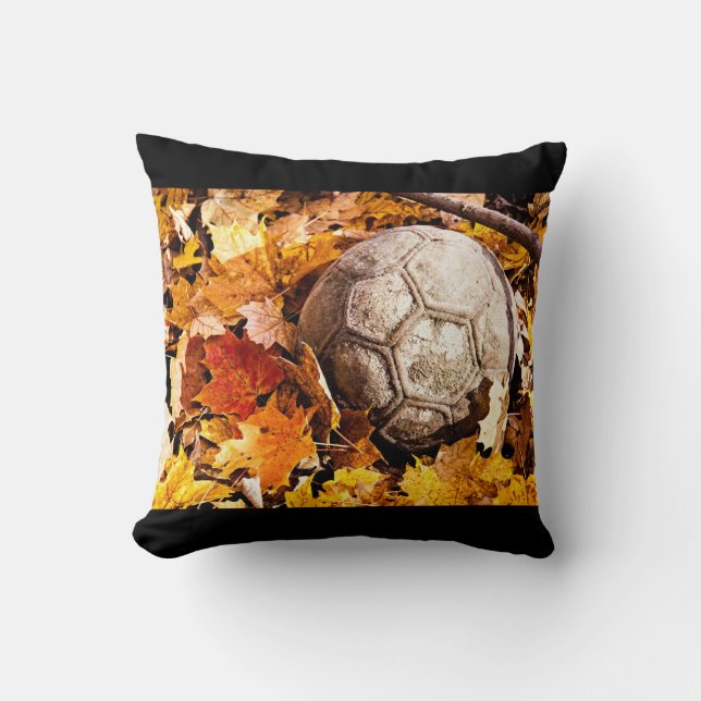 ball in the woods cushion (Front)