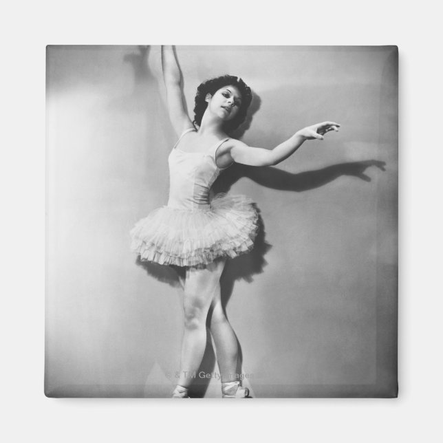 Ballerina 2 magnet (Front)