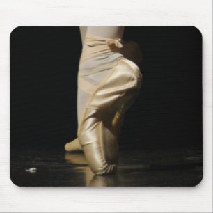 Ballet Dancer Dancing on Toes, En Pointe Mouse Pad
