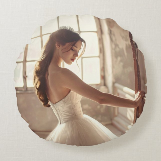 BALLET LOVE - BALLET & DANCE ROUND CUSHION (Front)