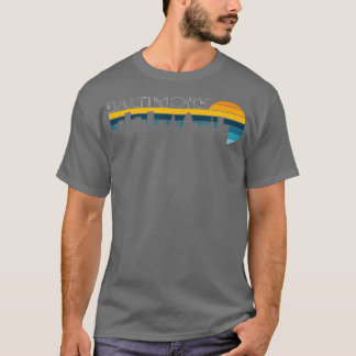 Baltimore Skyline  Vintage Retro Sunset Baltimore  T-Shirt