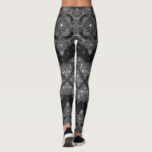 Bandanna with Skulls Leggings (Back)