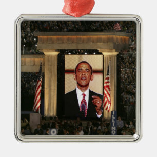Barak Obama speaks at the last night of the Metal Tree Decoration