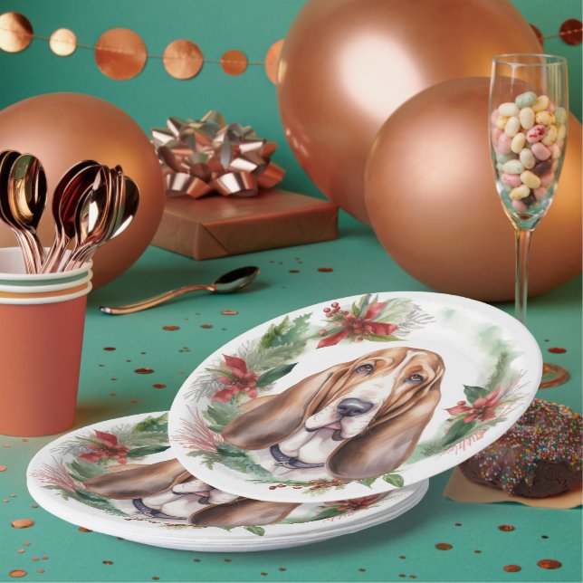 Basset Hound Christmas Wreath Festive Pup  Paper Plate (Multi)