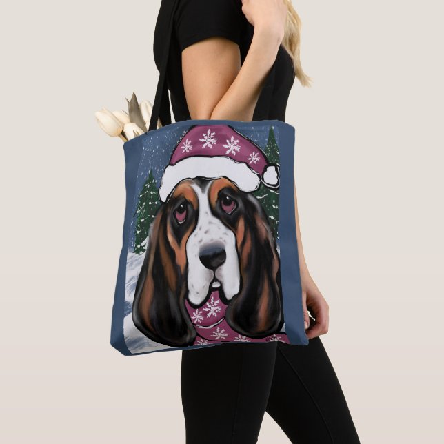 BASSET HOUND  TOTE BAG (Close Up)