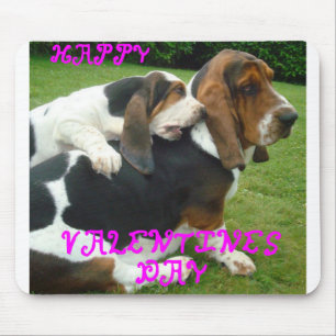 basset-hound valentines.png mouse pad