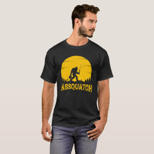 Bassquatch Bigfoot Sasquatch Full Moon Fishing T-Shirt