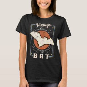 Bat Vintage Retro Classic Animal Love 1 T-Shirt