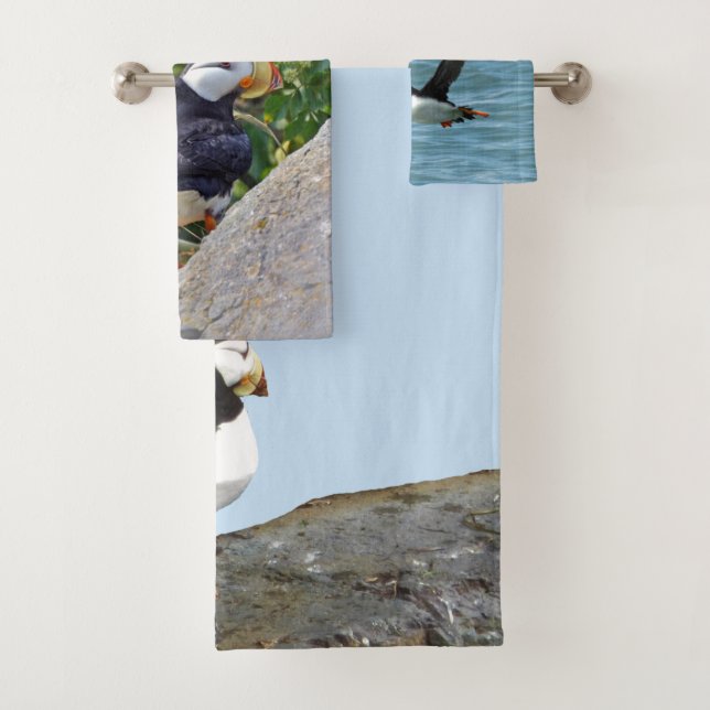 Bathroom towel set of puffins (Insitu)