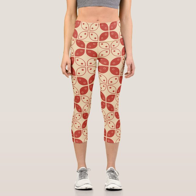 Batik Kawung, Indonesian Pattern, Javanese, Ethnic Capri Leggings (Front)