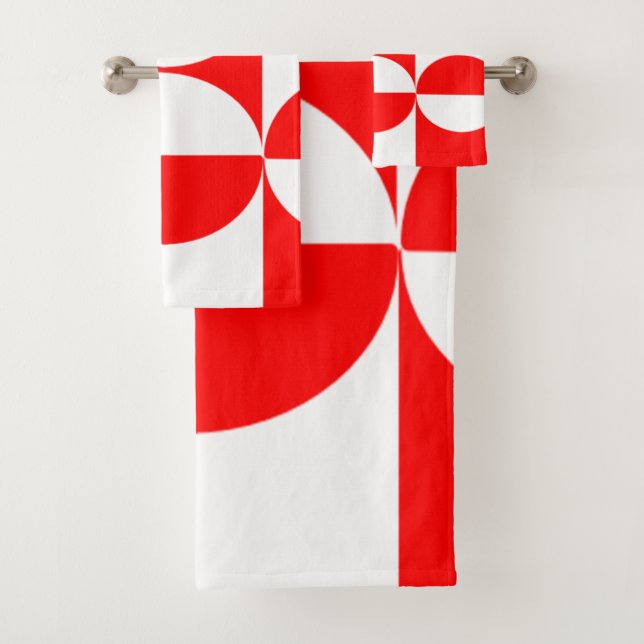Bauhaus Squares and Circles Bath Towel Set (Insitu)