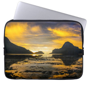 Bay Of El Nido Sunset Laptop Sleeve