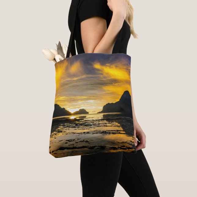 Bay Of El Nido Sunset Tote Bag (Close Up)