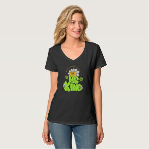 Be Kind T-Shirt: Retro 80s Aesthetic Design T-Shirt