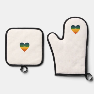 Be Love Retro Rainbow Heart Oven Mitt & Pot Holder Set