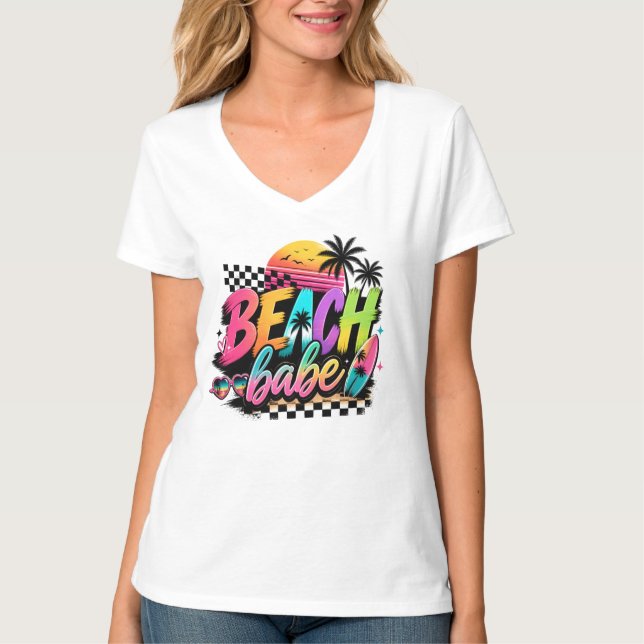 Beach Babe Retro Summer Vibes Design T-Shirt (Front)