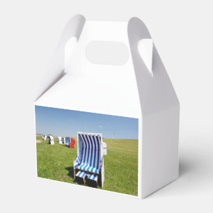 Beach chairs at the North Sea Favour Box