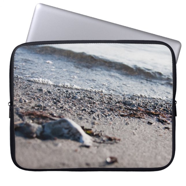 Beach close up laptop sleeve (Front)