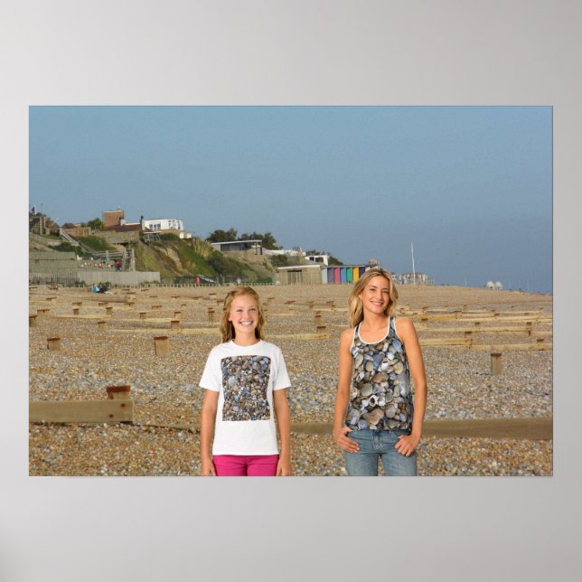 Beach obsessed. poster (Front)