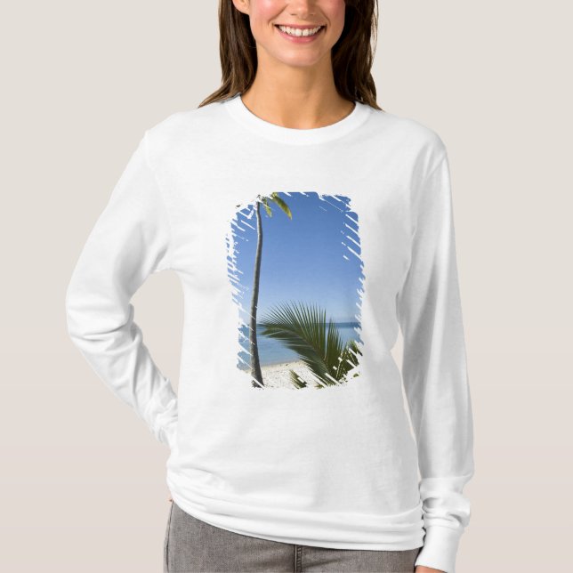 Beach on mainland Aitutaki, Cook Islands T-Shirt (Front)