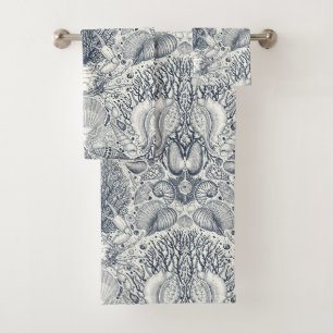 Beach treasures, seashells, crab, corals and seawe bath towel set