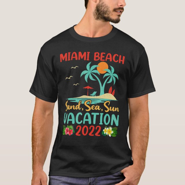 Beach Vacation 2022 Retro Sunset Florida Miami Bea T-Shirt (Front)