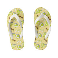 Beach vacay pattern with sunglasses and sun hat