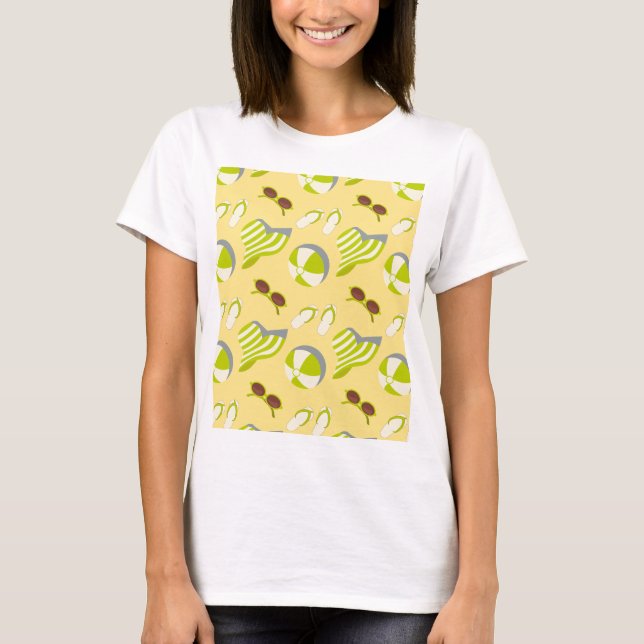 Beach vacay pattern with sunglasses and sun hat  T-Shirt (Front)