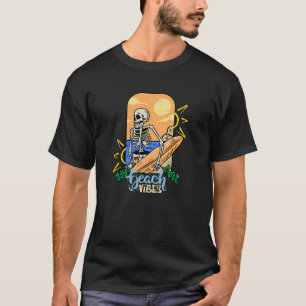 Beach vibes : sunshine,skull,summer T-Shirt
